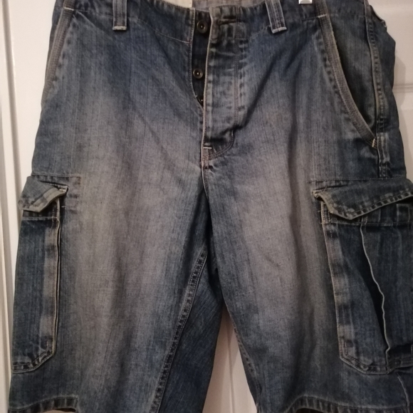 2 pair men jean shorts - Picture 11 of 14